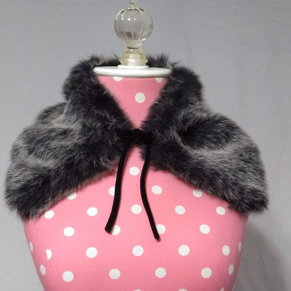 Vintage The Limited Scarf/Stole faux fur